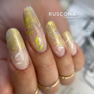 S T A M P I #1 ORIGINAL • Lak NEON YELLOW • Lak WHITE #glamora #glamoraworld #freeyourcreativity #lovenails #nails #stampi...