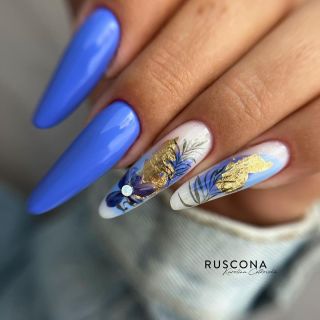 GLAMORA FLAKES GOLD Krásná dekorační fólie se strukturou. 🤩 Doladí každý nehtový design k dokonalosti. 🤩 • Flakes Gold •...